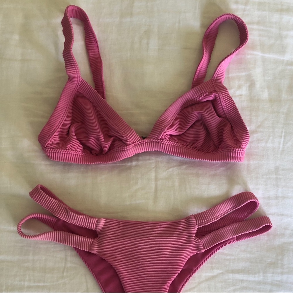 billabong ribbed bikini